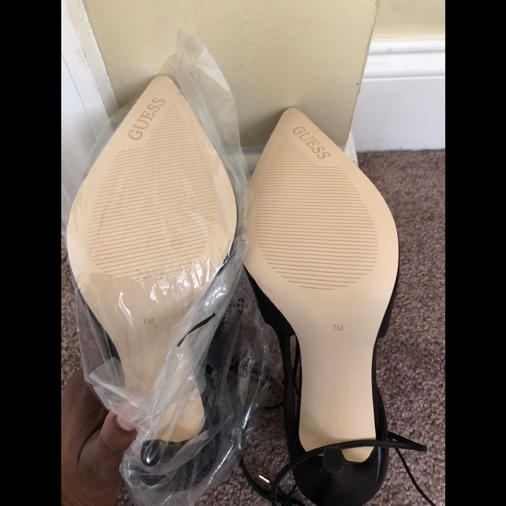 Shoes - Picture 3 of 4